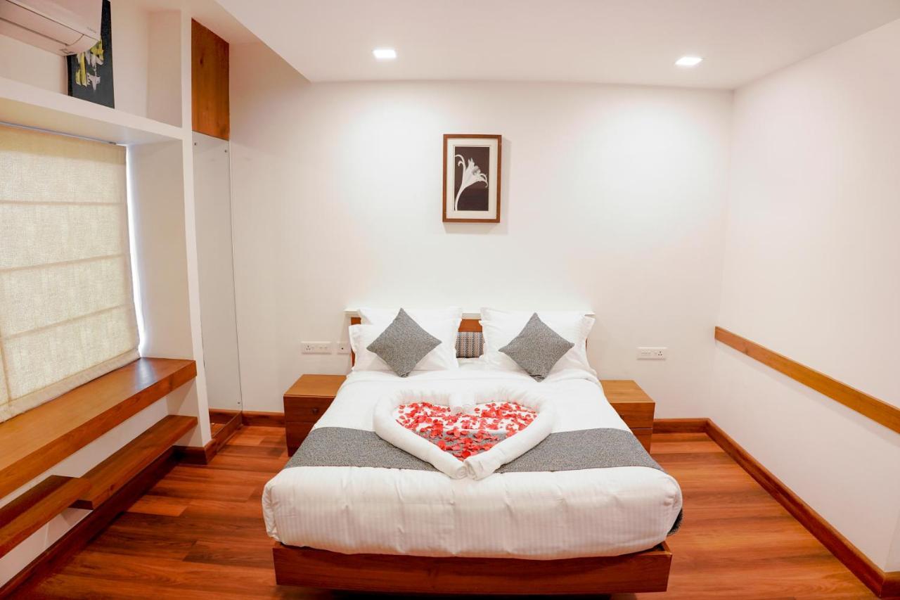 Mpsroyalsuites Perintalmanna Extérieur photo